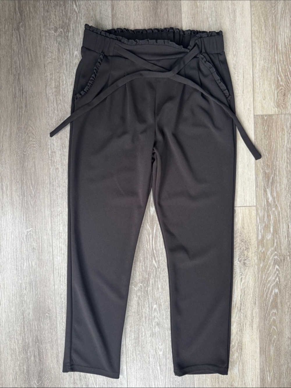 Soho Apparel Black Ruffle Waist Tie Ankle Pants